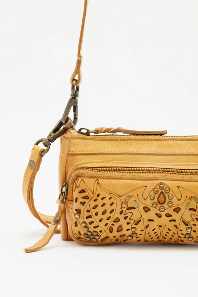 Cartera Brick